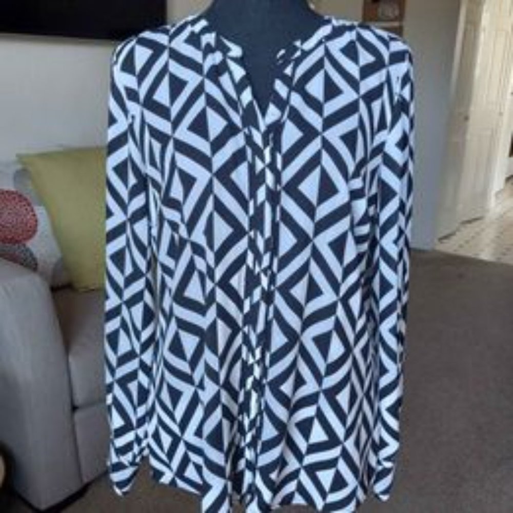Dana Buchman Women's Tunic Top Shirt Size 6